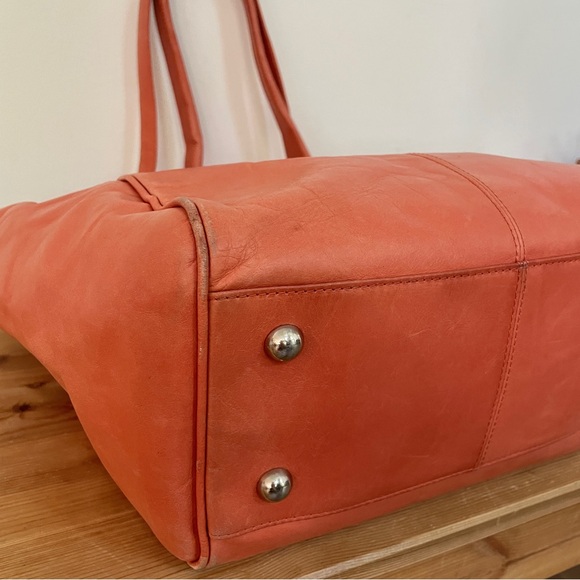 Hobo International large leather tote in salmon color. - Picture 7 of 16